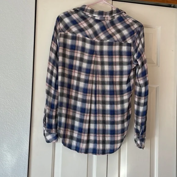 Women’s Bella Dahl Plaid Long Sleeve Button Down Blouse. Size XS - Picture 2 of 5